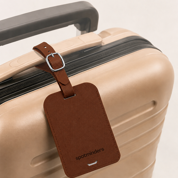 Thickness comparison between AirTag and Spotminders card
