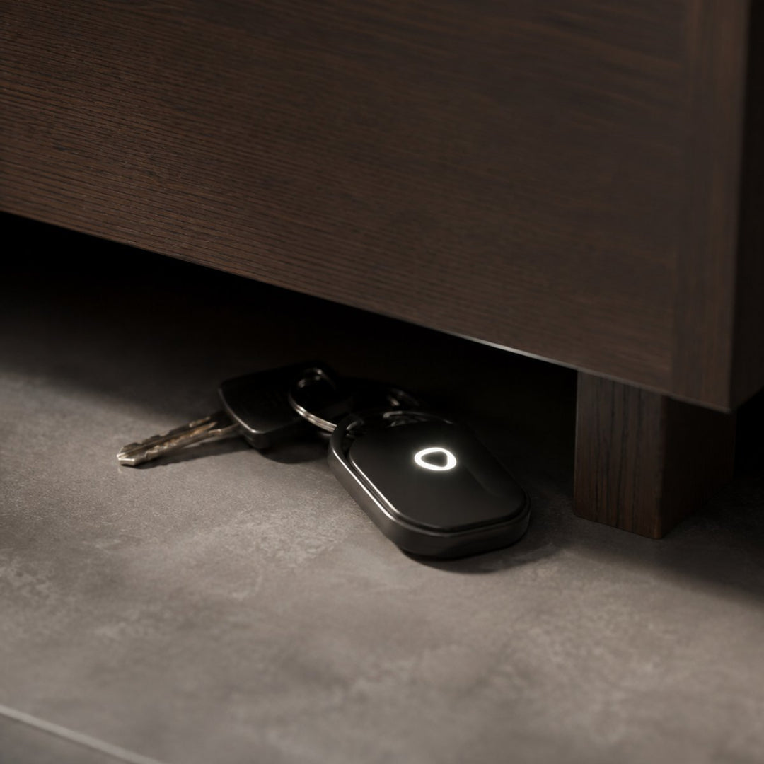Smart Tag blinking in the dark